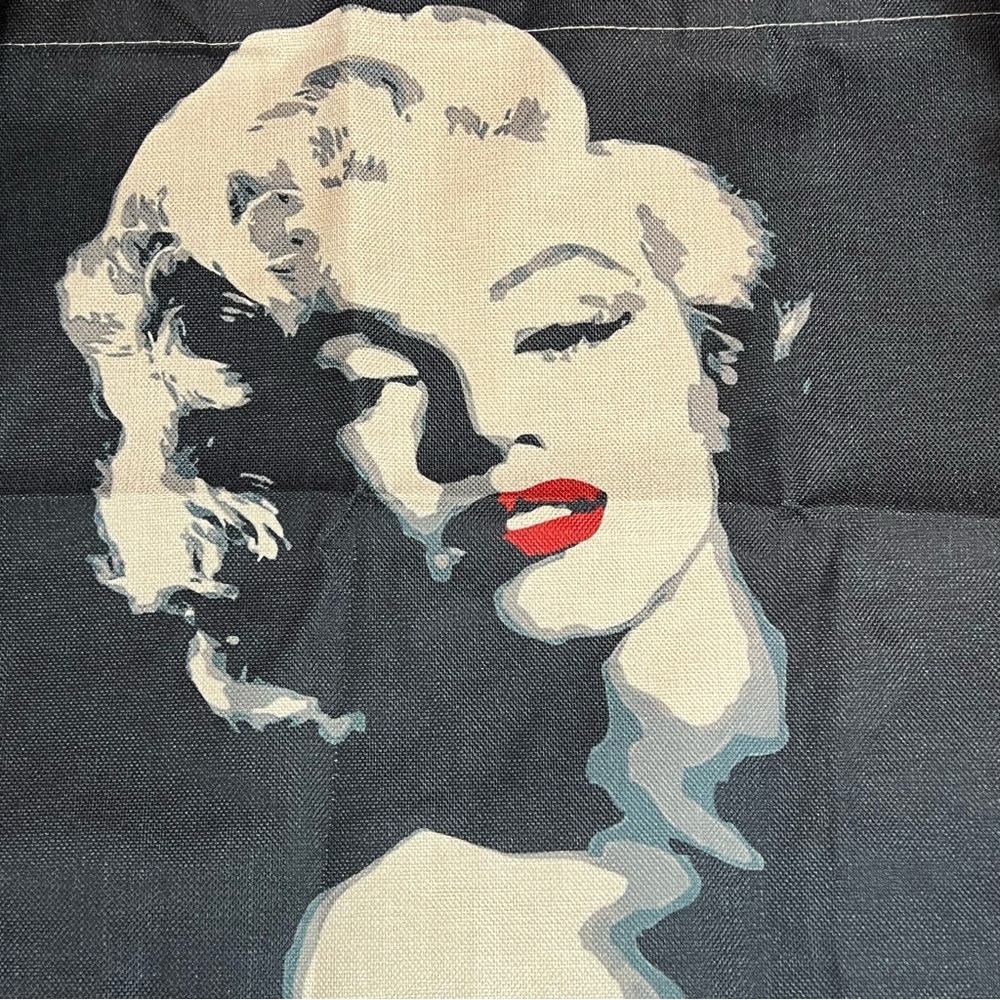 Eco-Friendly Iconic Marilyn Monroe Movie Star Folding Tote Bag - Picture 7 of 14